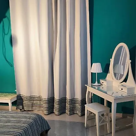 Via Arriano 11 アパート